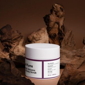Icelandic Volcano Face & Body Scrub - Image 3