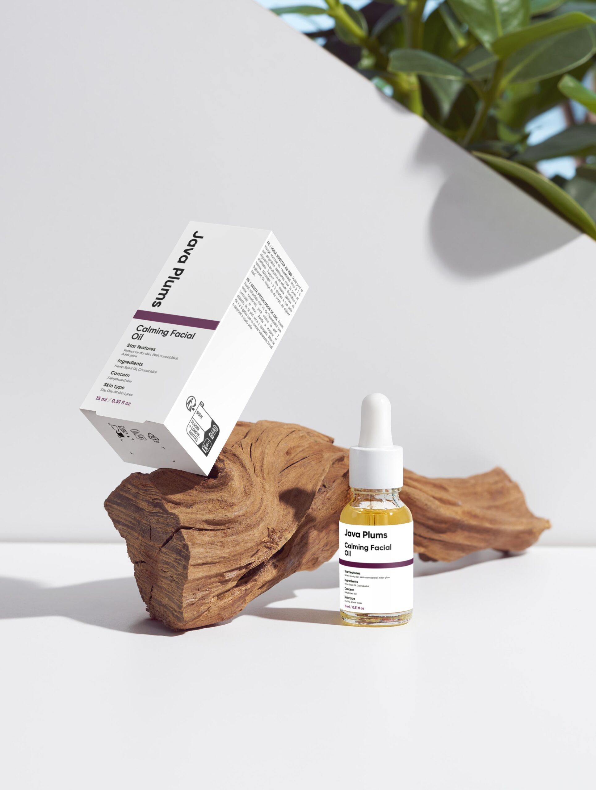 Calming Facial Oil, 15 ml / 0.51 fl oz - Image 4